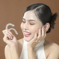 Invisalign or Braces: Which Choice is Right for You?